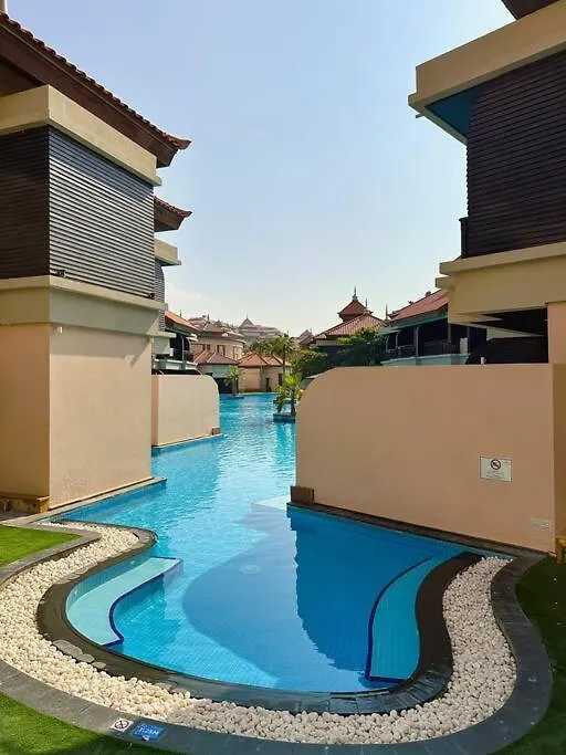Apartment Family Friendly Apt At Palm Dubai