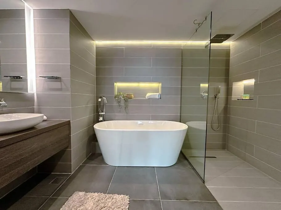 Family Friendly Apt At Palm Dubai United Arab Emirates