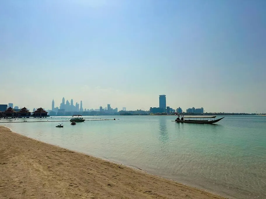Family Friendly Apt At Palm Dubai